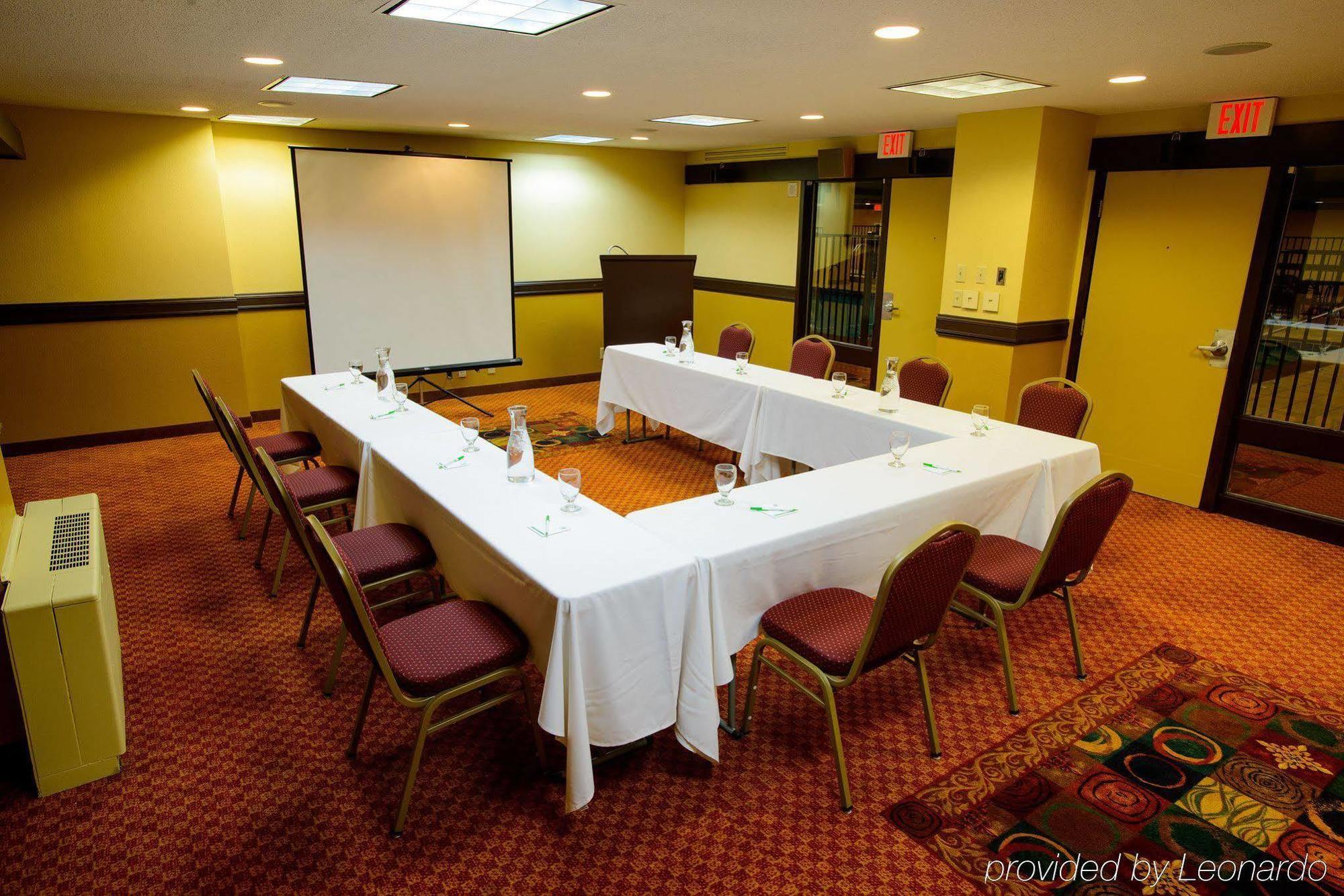 Indigo - Mayo Clinic Area Hotel 3*